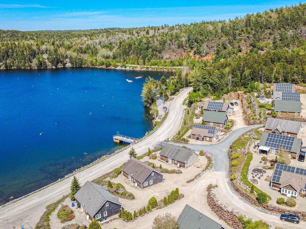 












5 6 Safe Harbour Close

,
Deep Cove,







NS
B0J 1T0

