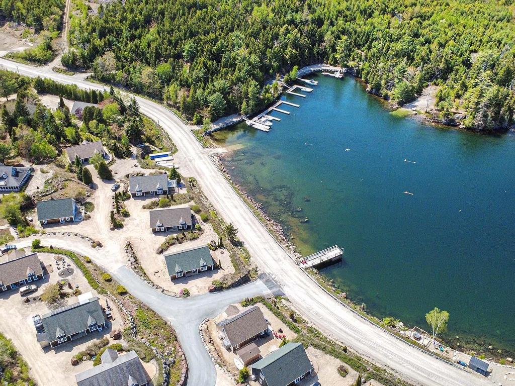 












5 6 Safe Harbour Close

,
Deep Cove,







NS
B0J 1T0

