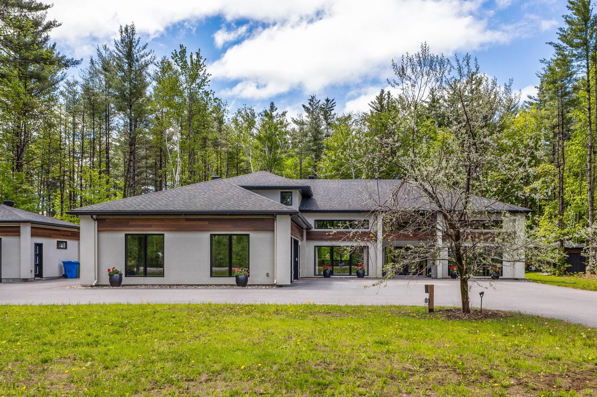 









168


Ch. des Sables

,
L'Ange-Gardien,




QC
J8L0E8

