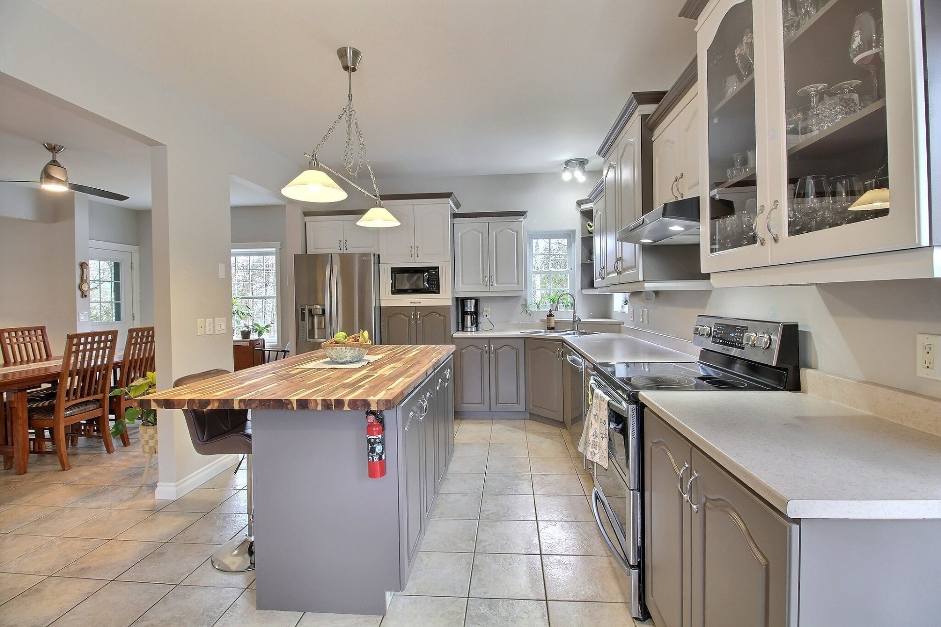 









82


Rue Goudreau

,
Magog,




QC
J1X5T1

