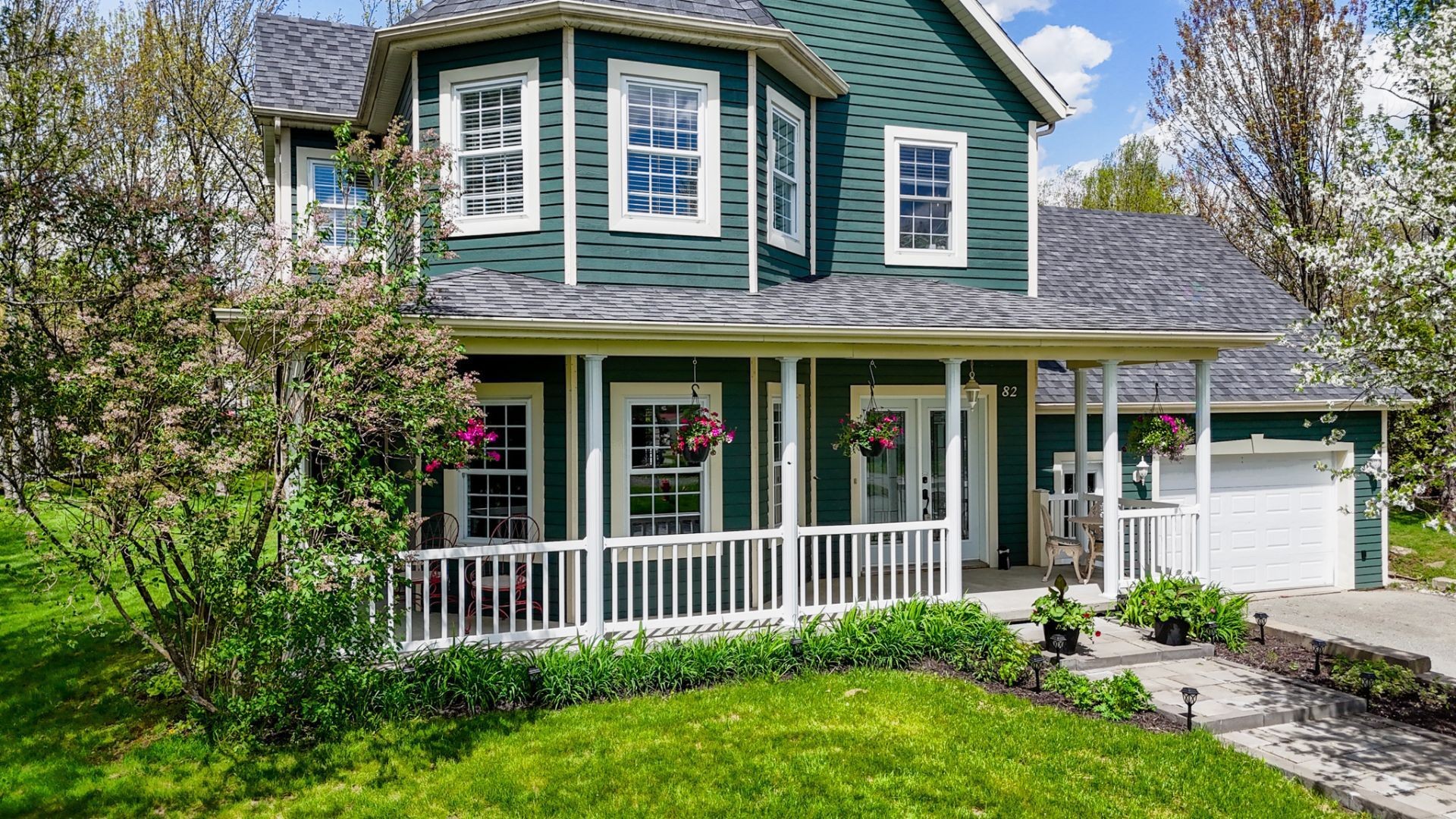 









82


Rue Goudreau

,
Magog,




QC
J1X5T1


