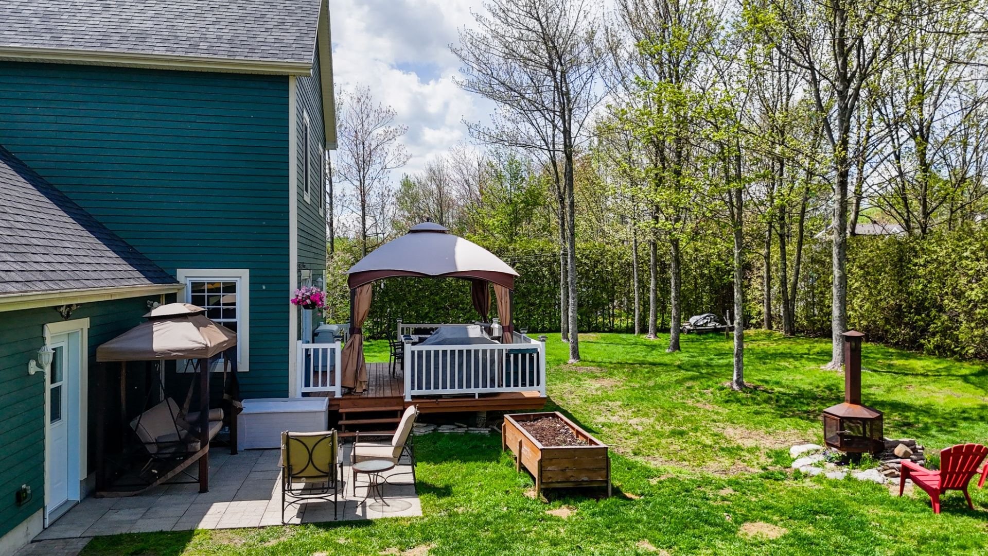 









82


Rue Goudreau

,
Magog,




QC
J1X5T1

