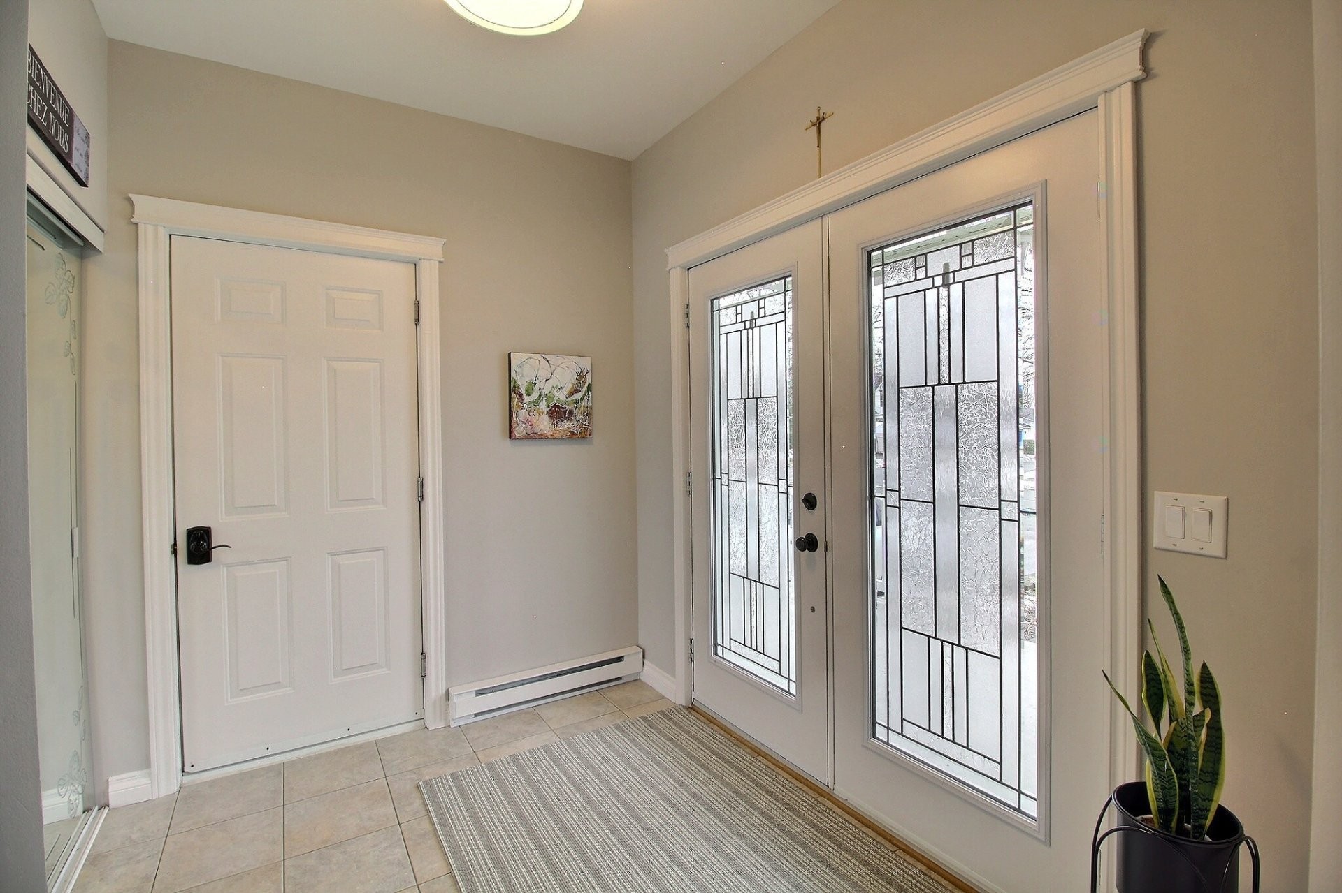 









82


Rue Goudreau

,
Magog,




QC
J1X5T1


