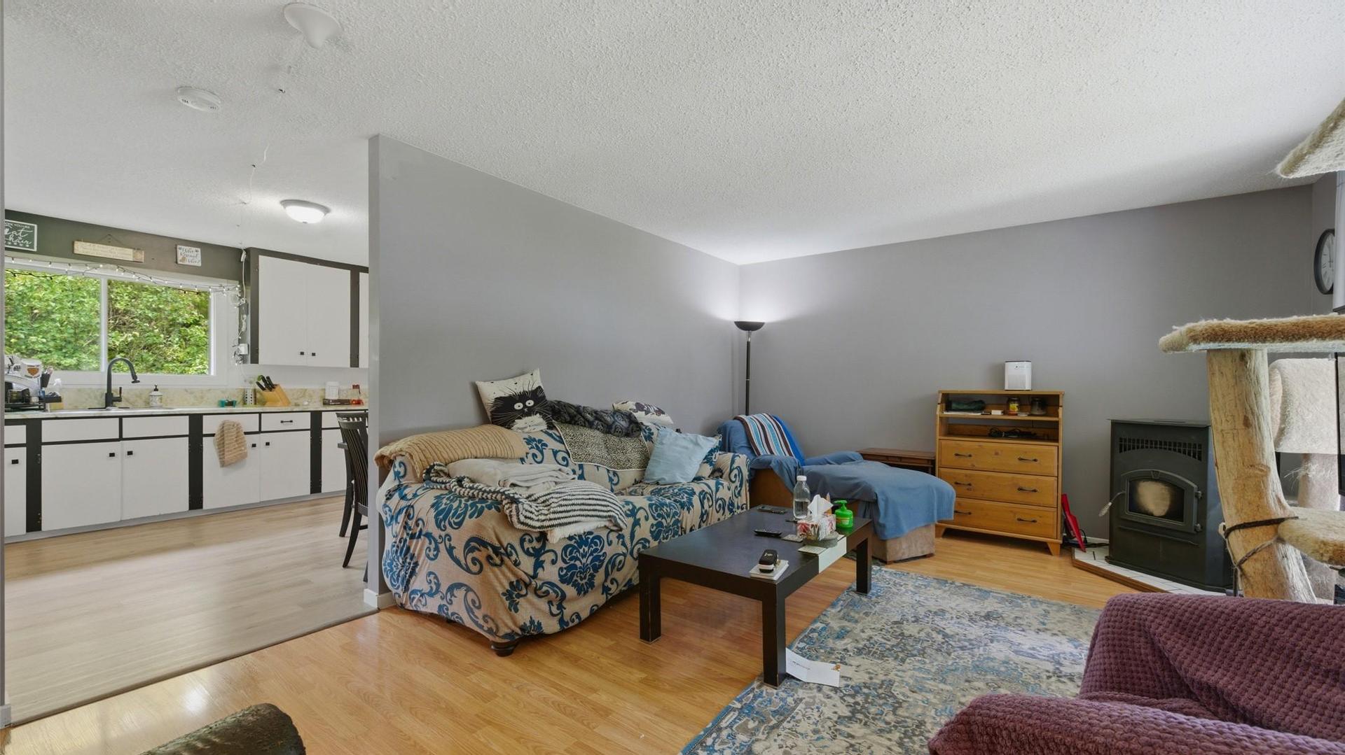 









1394


6

Highway,
Cherryville,




BC
V0E 2G1

