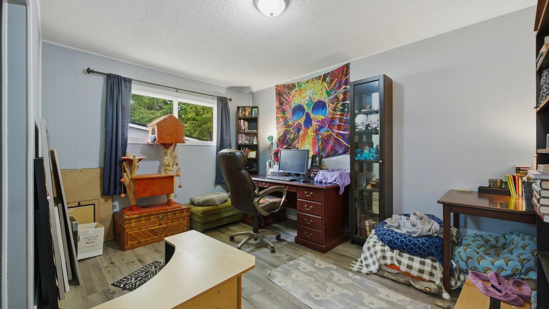 









1394


6

Highway,
Cherryville,




BC
V0E 2G1


