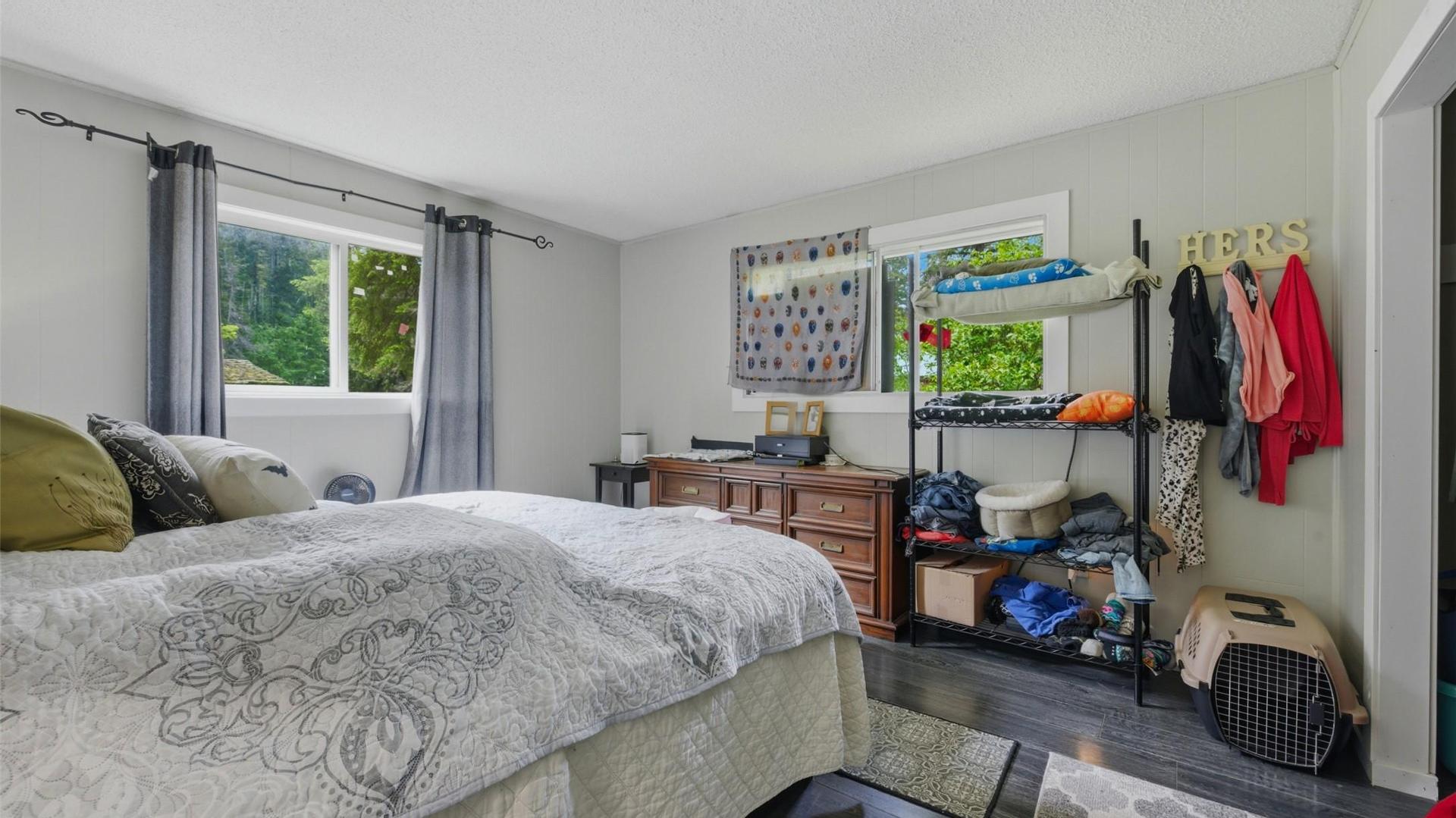 









1394


6

Highway,
Cherryville,




BC
V0E 2G1

