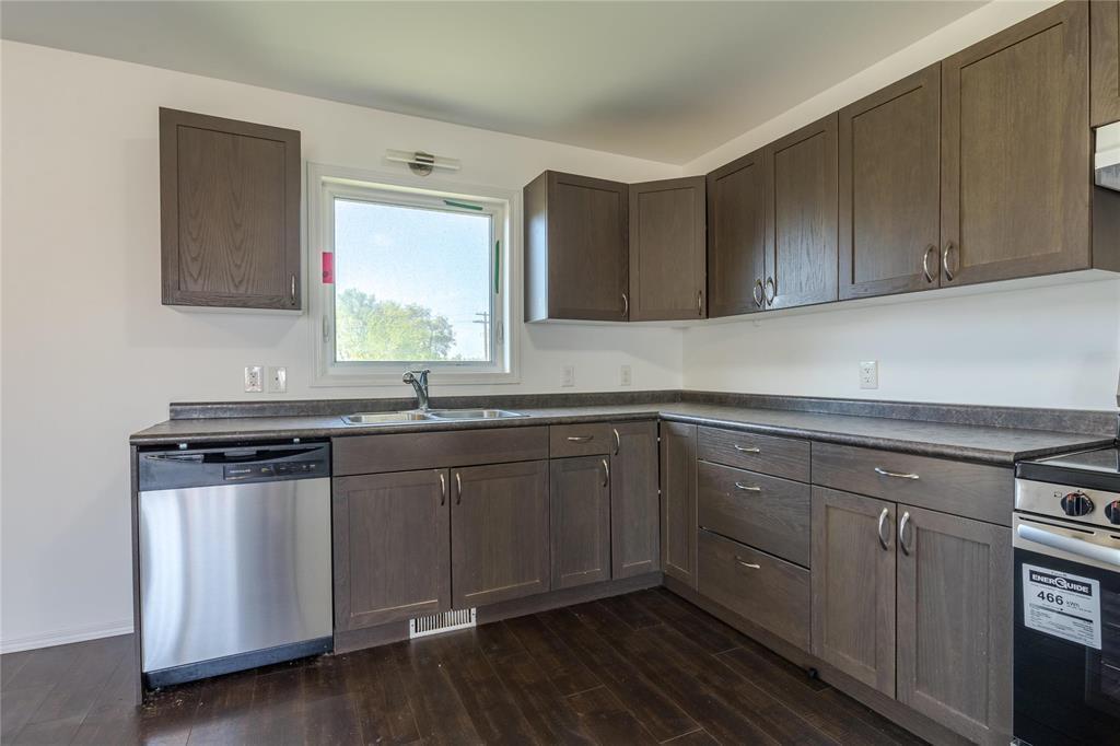 












29 Jeanne Drive

,
La Broquerie,




Manitoba
R0A0W0


