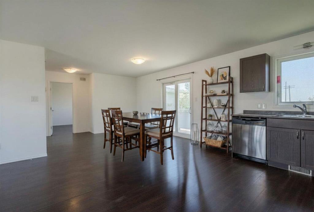 












29 Jeanne Drive

,
La Broquerie,




Manitoba
R0A0W0

