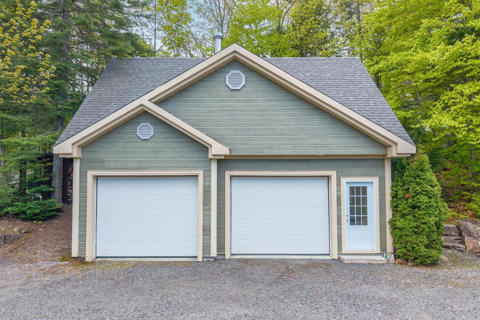 









1320


Rue de la Baie

,
Chertsey,




QC
J0K3K0

