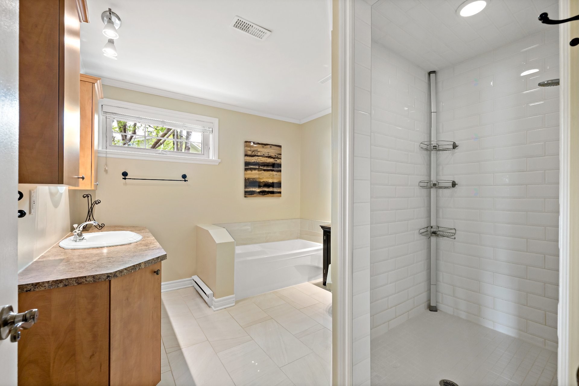









1320


Rue de la Baie

,
Chertsey,




QC
J0K3K0


