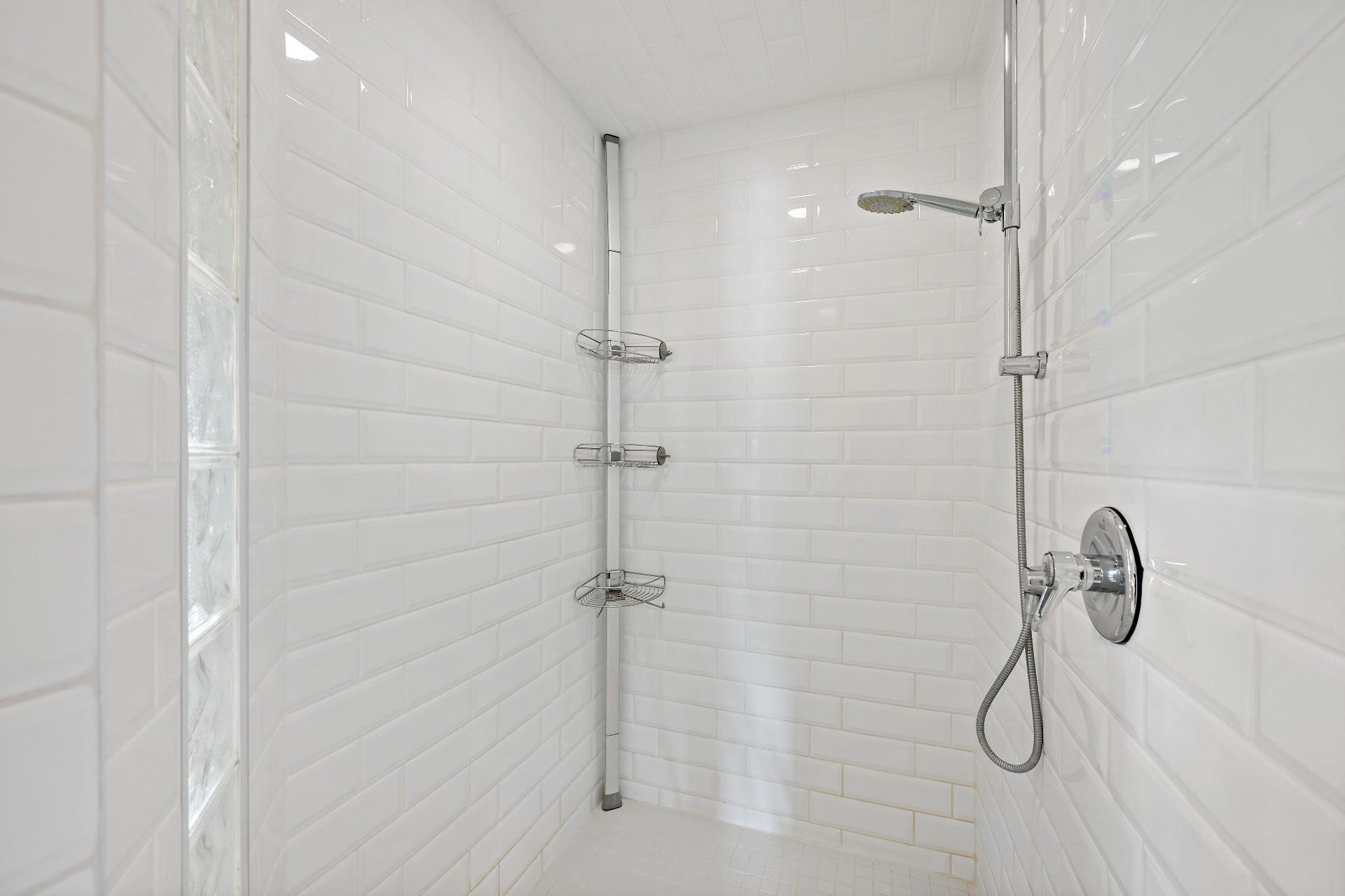 









1320


Rue de la Baie

,
Chertsey,




QC
J0K3K0

