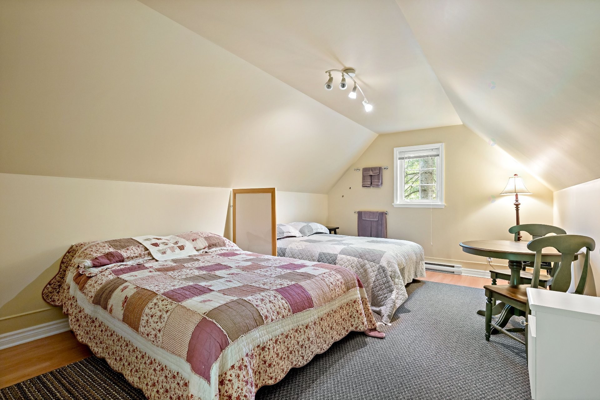 









1320


Rue de la Baie

,
Chertsey,




QC
J0K3K0

