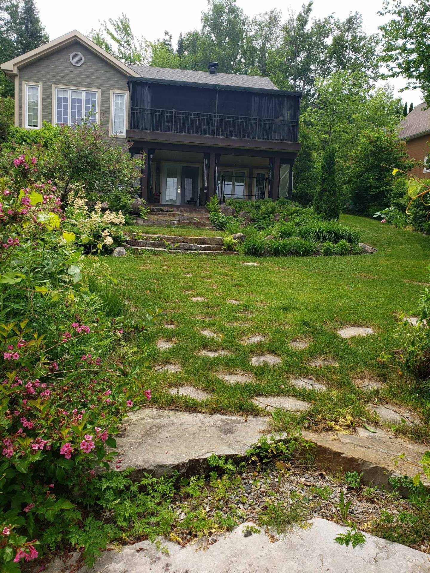 









1320


Rue de la Baie

,
Chertsey,




QC
J0K3K0

