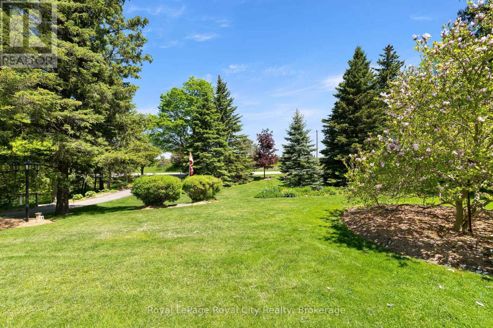 












5660 FIFTH LINE

,
Guelph/Eramosa,




Ontario
N0B2K0


