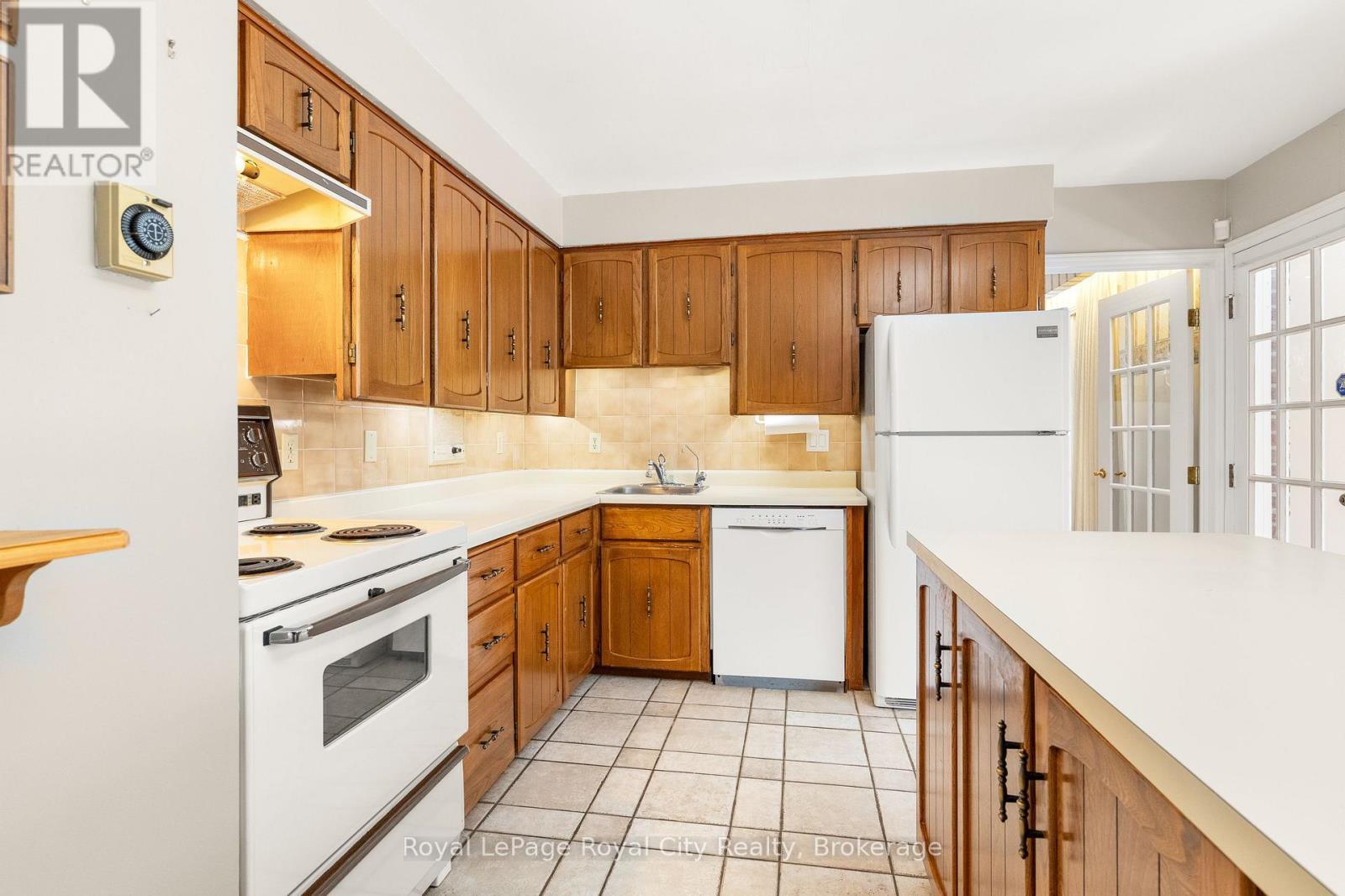 












5660 FIFTH LINE

,
Guelph/Eramosa,




Ontario
N0B2K0

