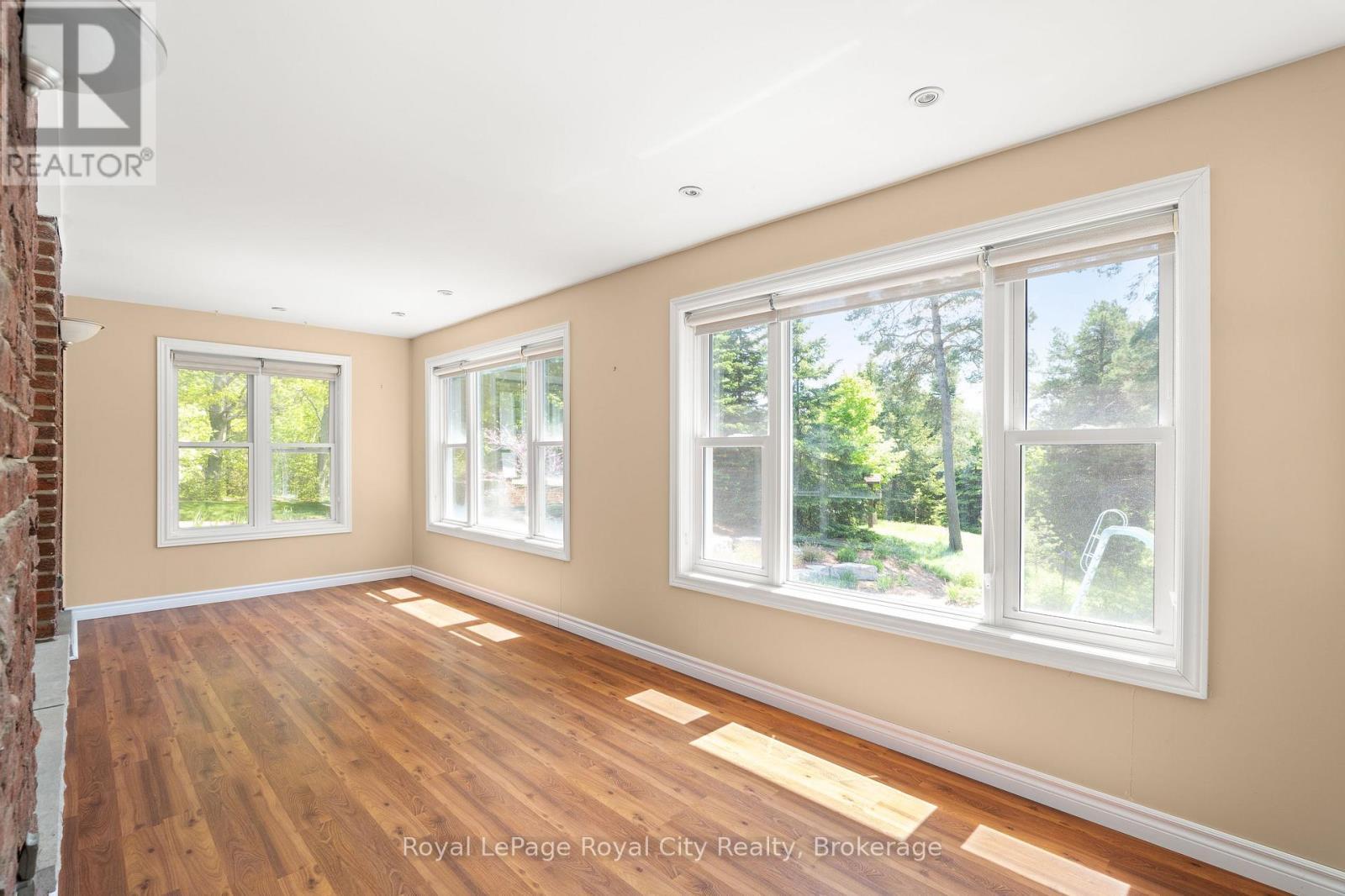 












5660 FIFTH LINE

,
Guelph/Eramosa,




Ontario
N0B2K0

