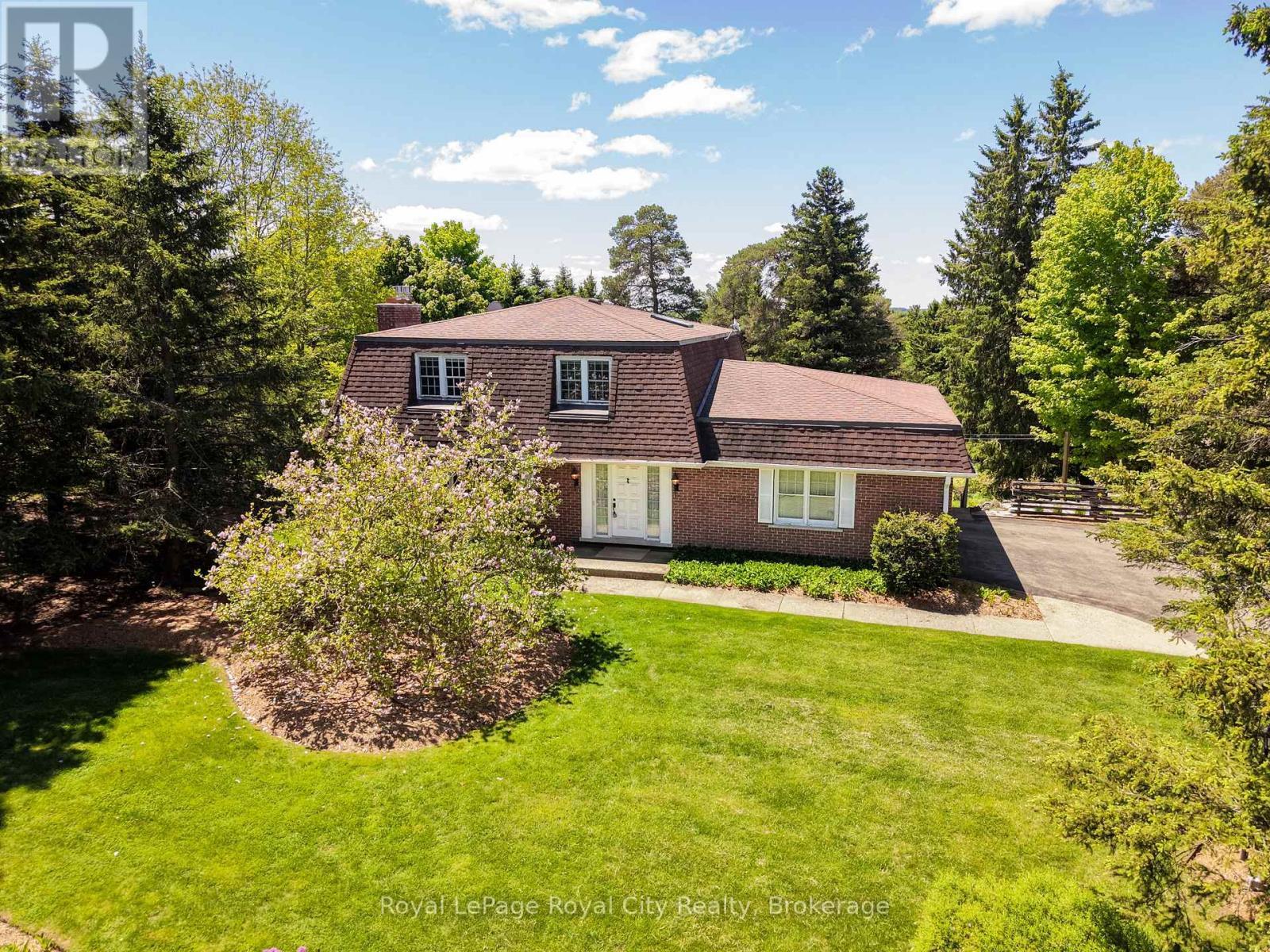 












5660 FIFTH LINE

,
Guelph/Eramosa,




Ontario
N0B2K0

