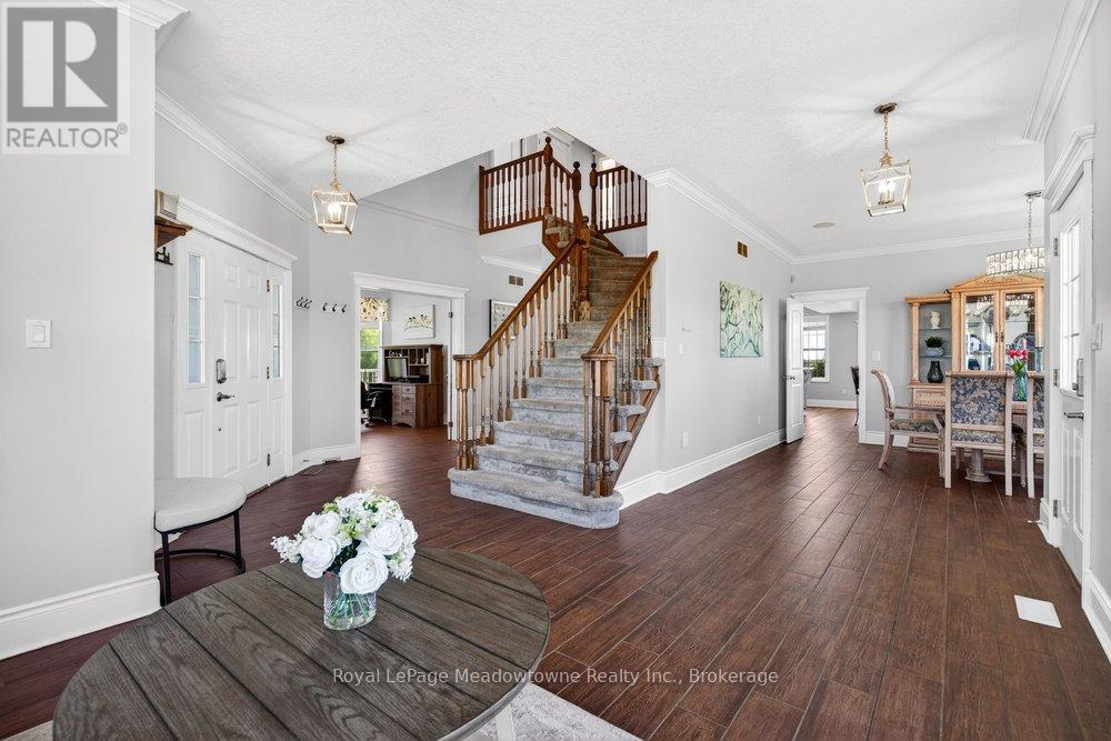 












6750 BEATTY LINE N

,
Centre Wellington,




Ontario
N1M2W3

