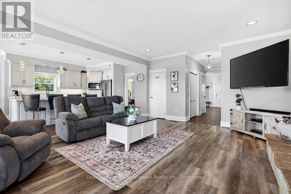 












6750 BEATTY LINE N

,
Centre Wellington,




Ontario
N1M2W3

