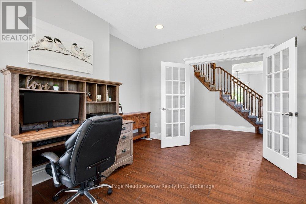












6750 BEATTY LINE N

,
Centre Wellington,




Ontario
N1M2W3

