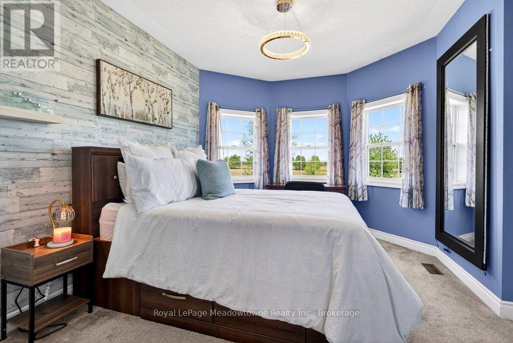 












6750 BEATTY LINE N

,
Centre Wellington,




Ontario
N1M2W3

