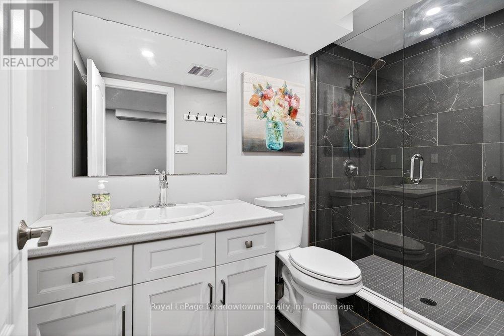 












6750 BEATTY LINE N

,
Centre Wellington,




Ontario
N1M2W3

