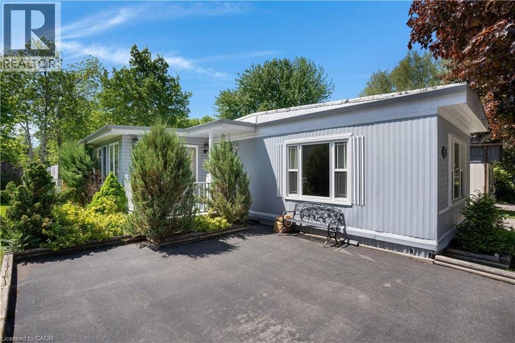 












120 MAPLE Crescent

,
Flamborough,




Ontario
N0B2J0

