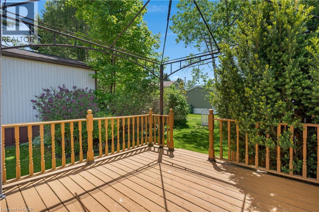 












120 MAPLE Crescent

,
Flamborough,




Ontario
N0B2J0

