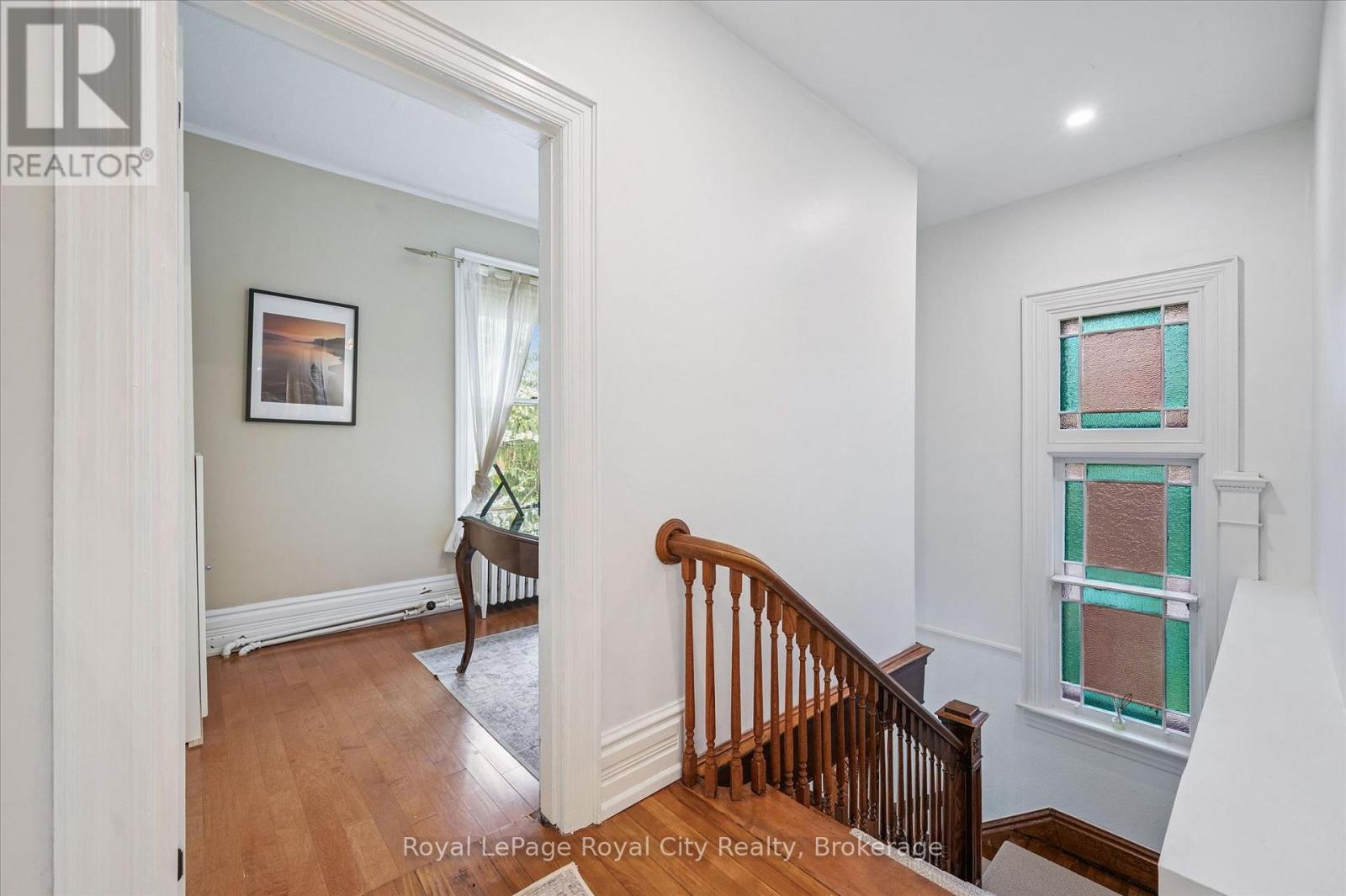 












113 QUEEN STREET

,
Guelph (General Hospital),




Ontario
N1E4S2

