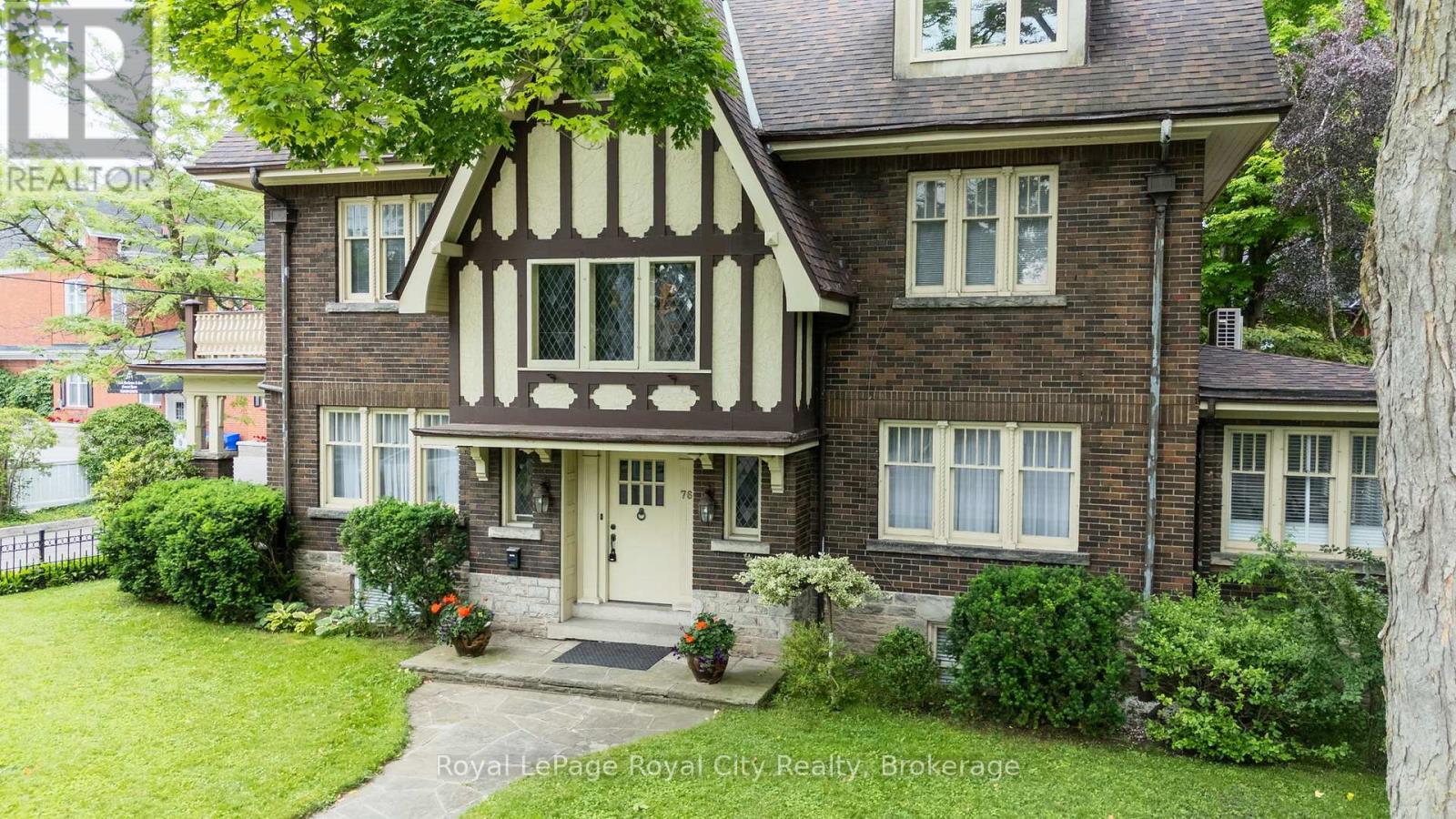 












76 LONDON ROAD W

,
Guelph (Exhibition Park),




Ontario
N1H2B7

