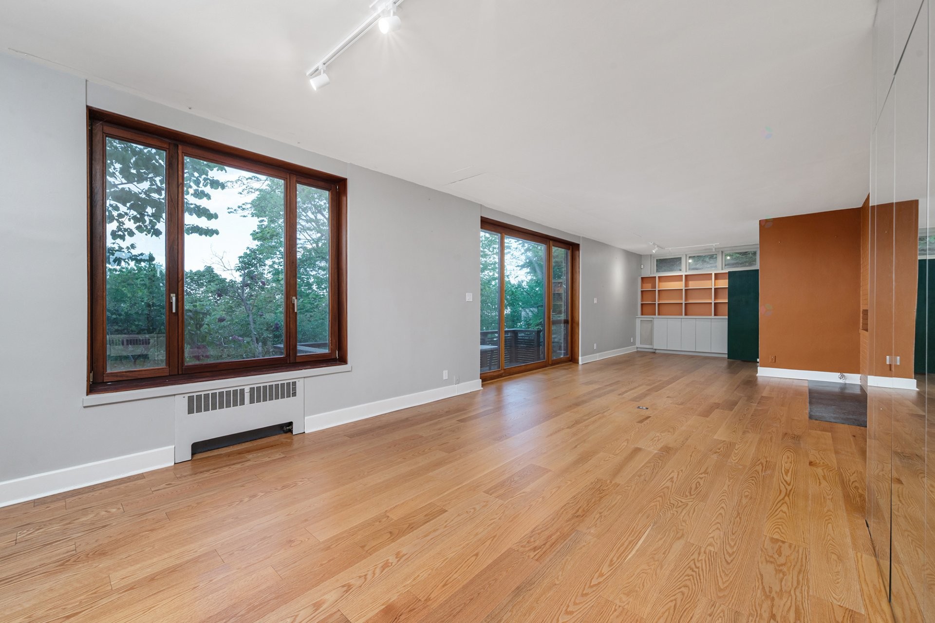 









4040


Av. de Trafalgar

,
Montréal (Ville-Marie),




QC
H3Y1R2

