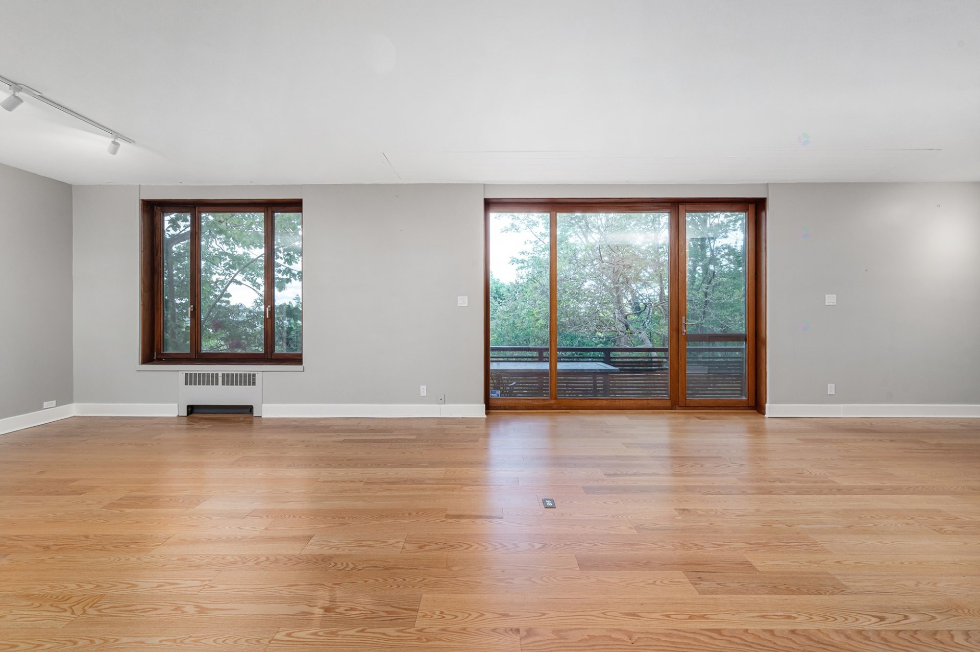 









4040


Av. de Trafalgar

,
Montréal (Ville-Marie),




QC
H3Y1R2

