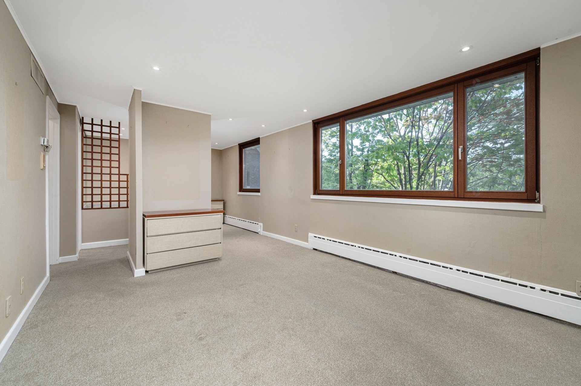 









4040


Av. de Trafalgar

,
Montréal (Ville-Marie),




QC
H3Y1R2

