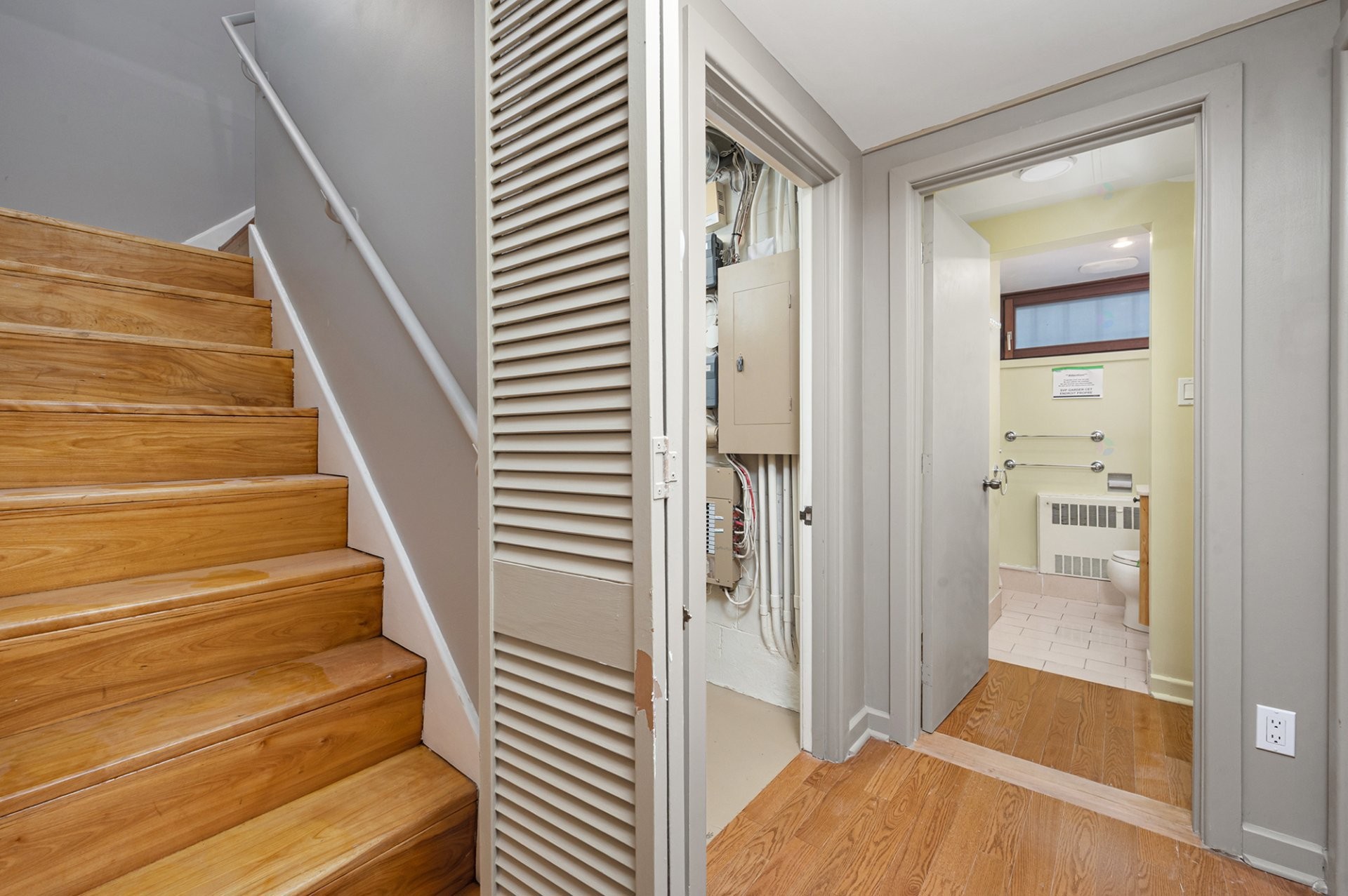 









4040


Av. de Trafalgar

,
Montréal (Ville-Marie),




QC
H3Y1R2

