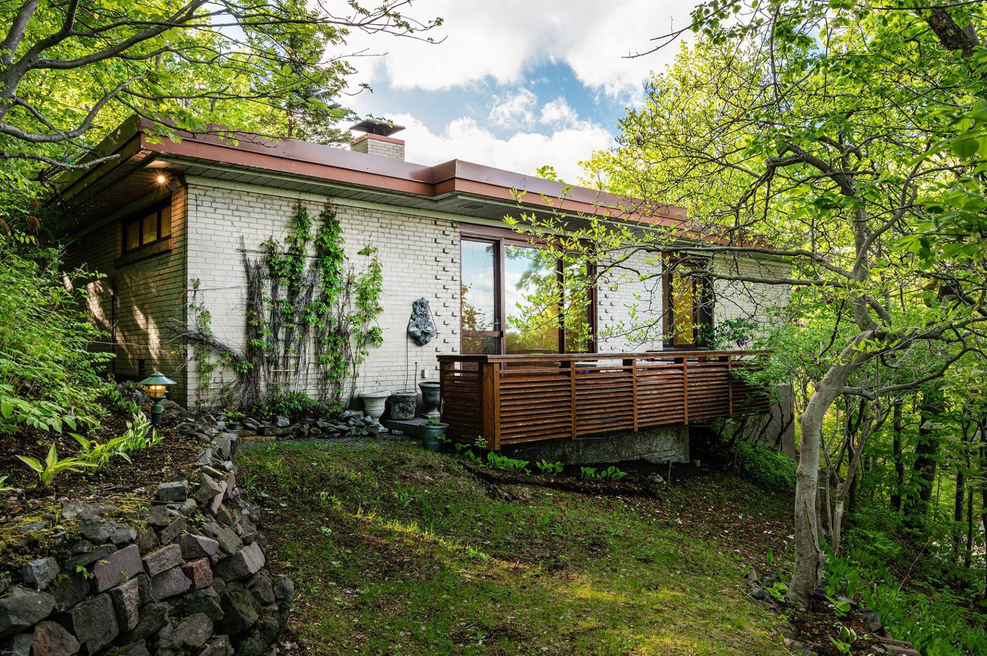 









4040


Av. de Trafalgar

,
Montréal (Ville-Marie),




QC
H3Y1R2

