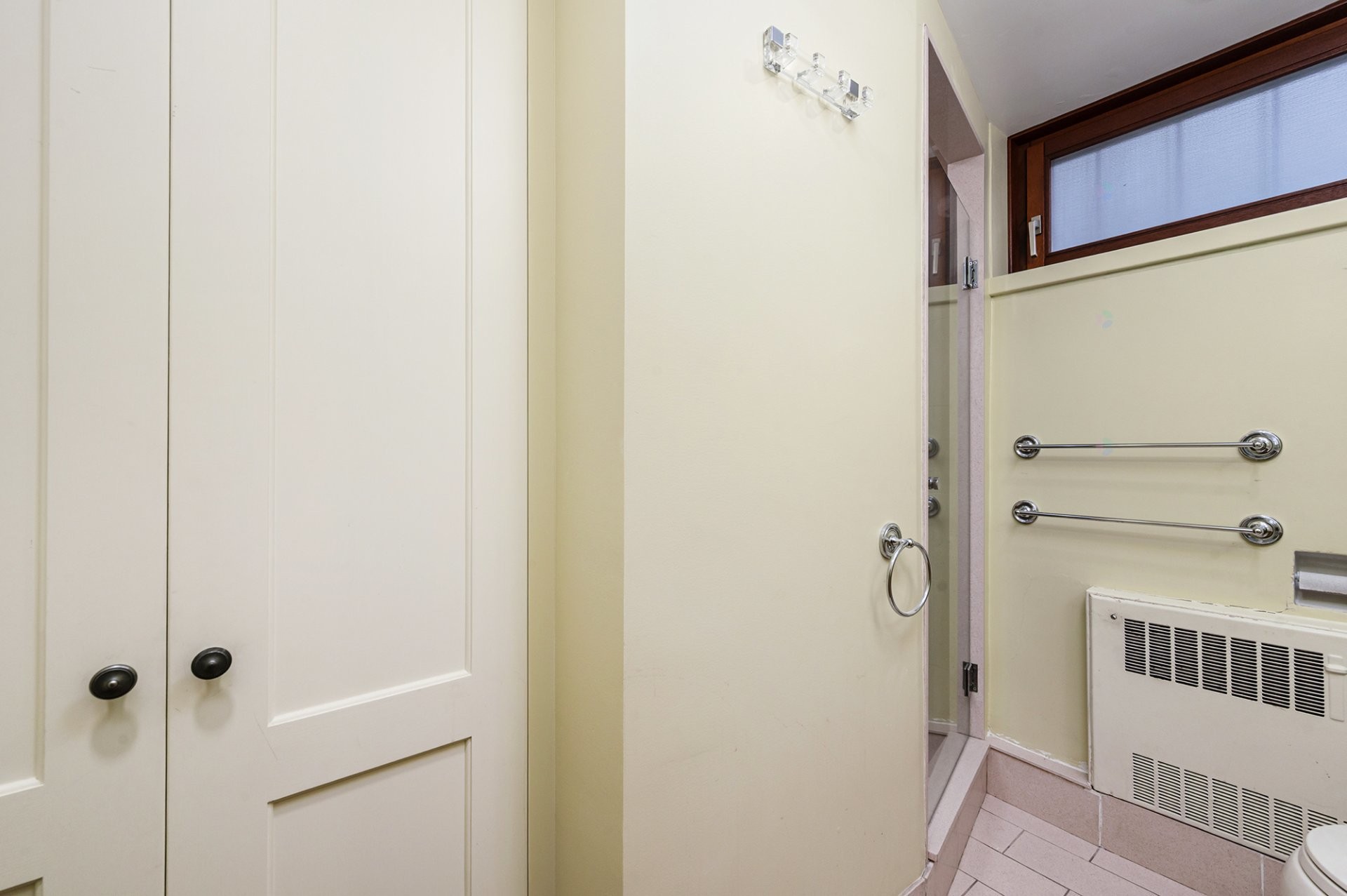 









4040


Av. de Trafalgar

,
Montréal (Ville-Marie),




QC
H3Y1R2

