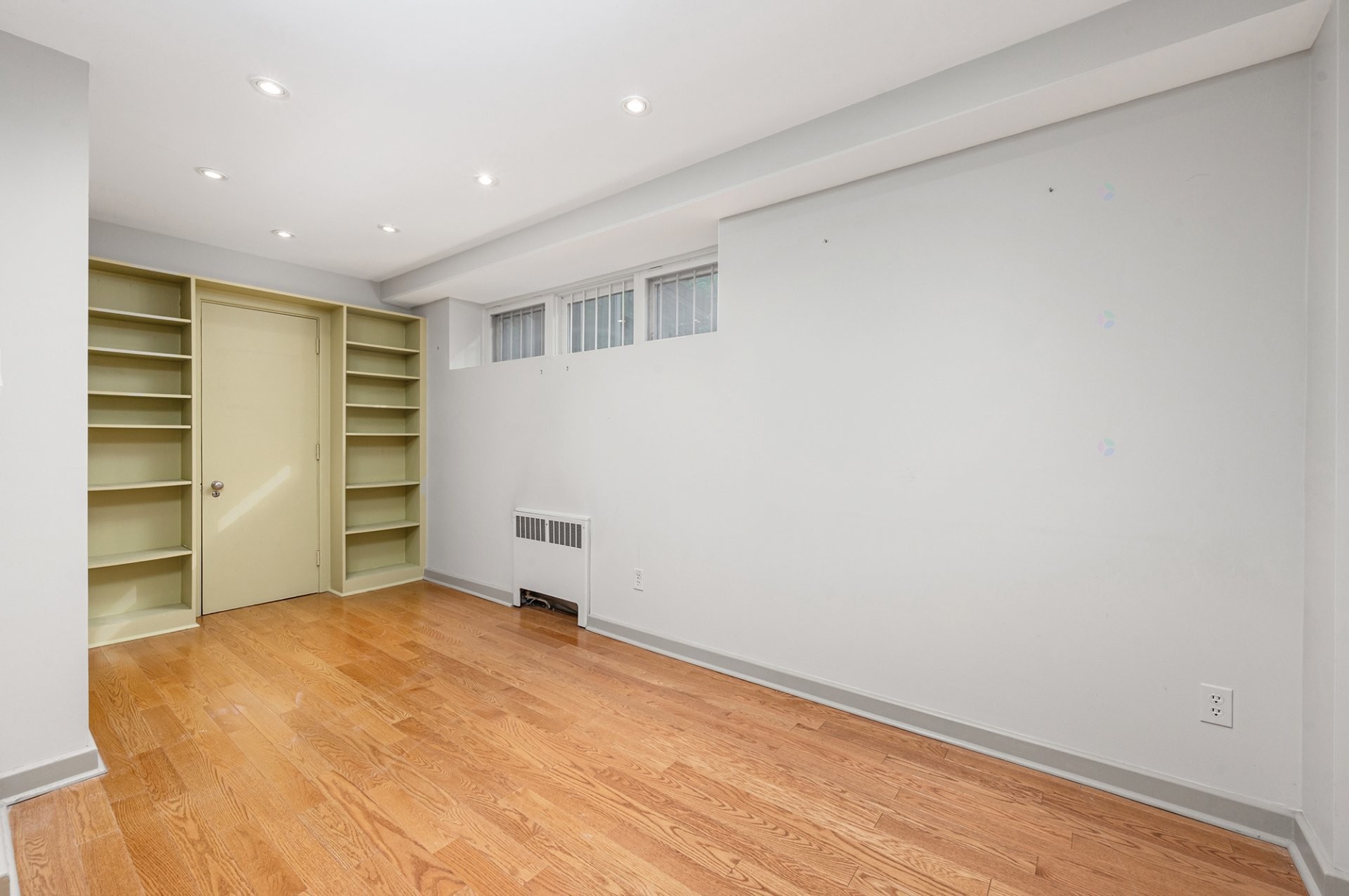 









4040


Av. de Trafalgar

,
Montréal (Ville-Marie),




QC
H3Y1R2

