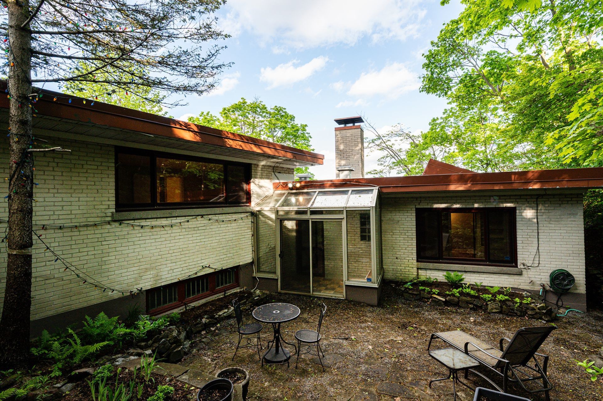 









4040


Av. de Trafalgar

,
Montréal (Ville-Marie),




QC
H3Y1R2

