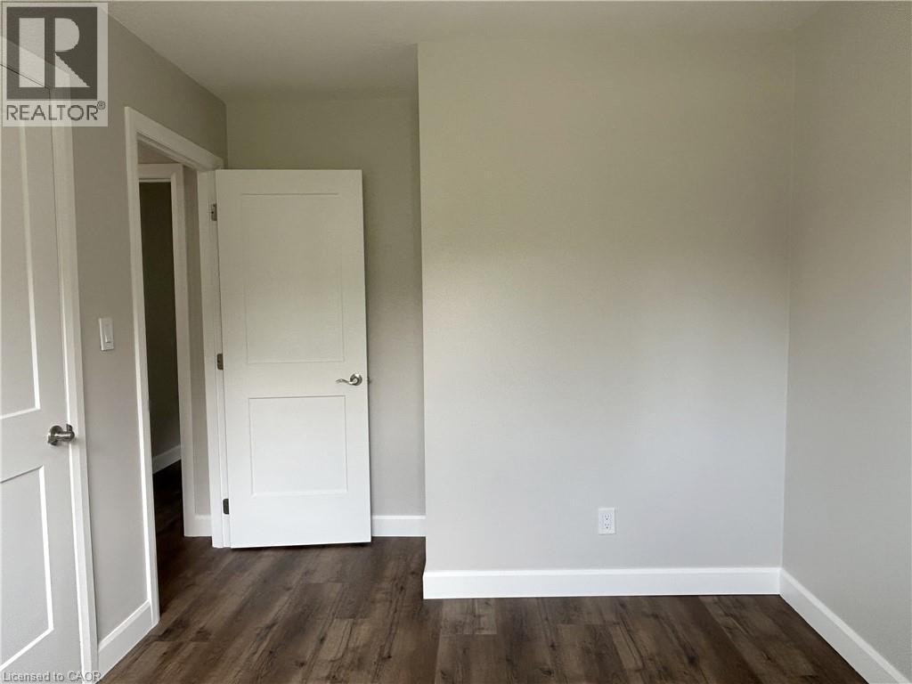 












57 OAKWOOD Avenue

,
Simcoe,




Ontario
N3Y1H6

