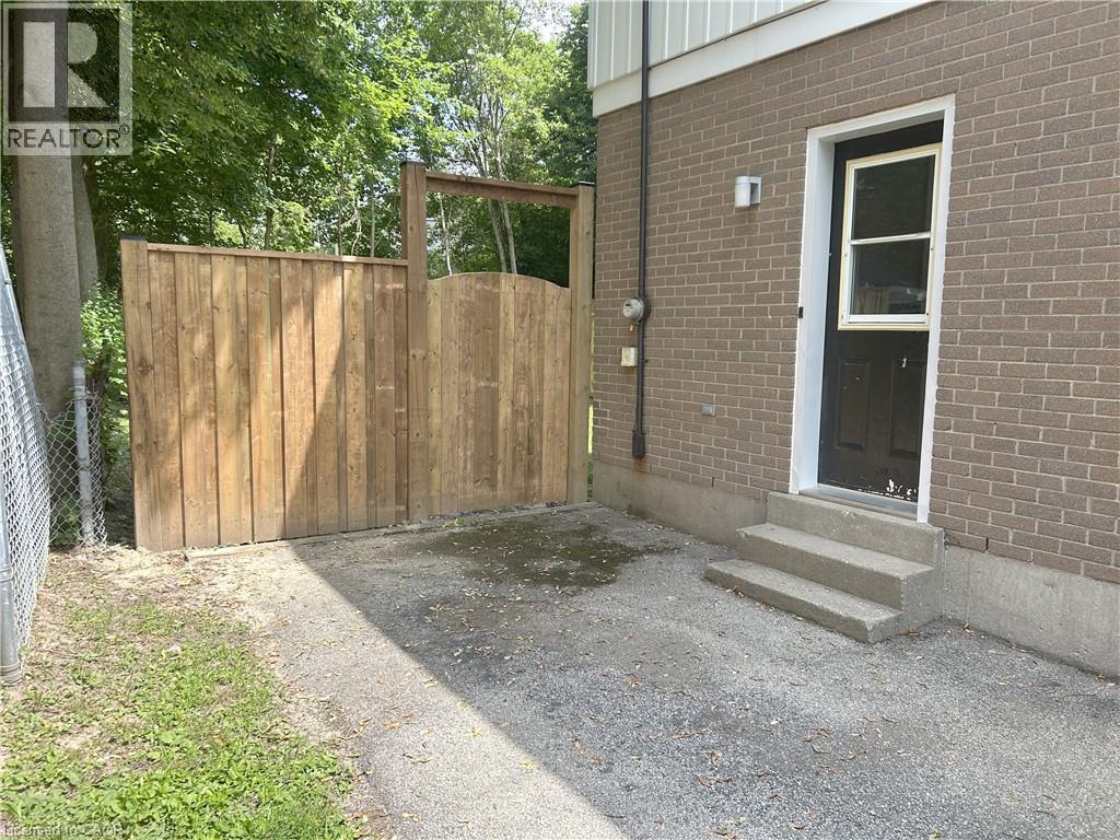 












57 OAKWOOD Avenue

,
Simcoe,




Ontario
N3Y1H6

