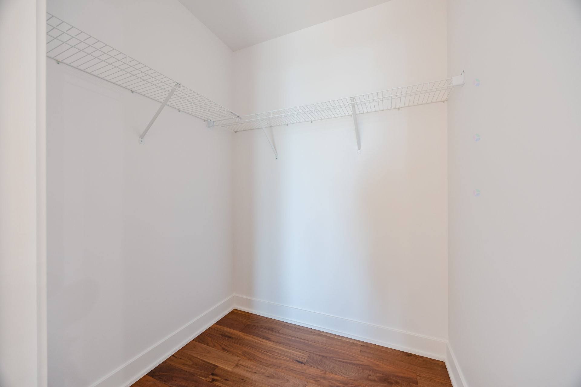 









2060


Rue Peel

, 1701,
Montréal (Ville-Marie),




QC
H3A0J1

