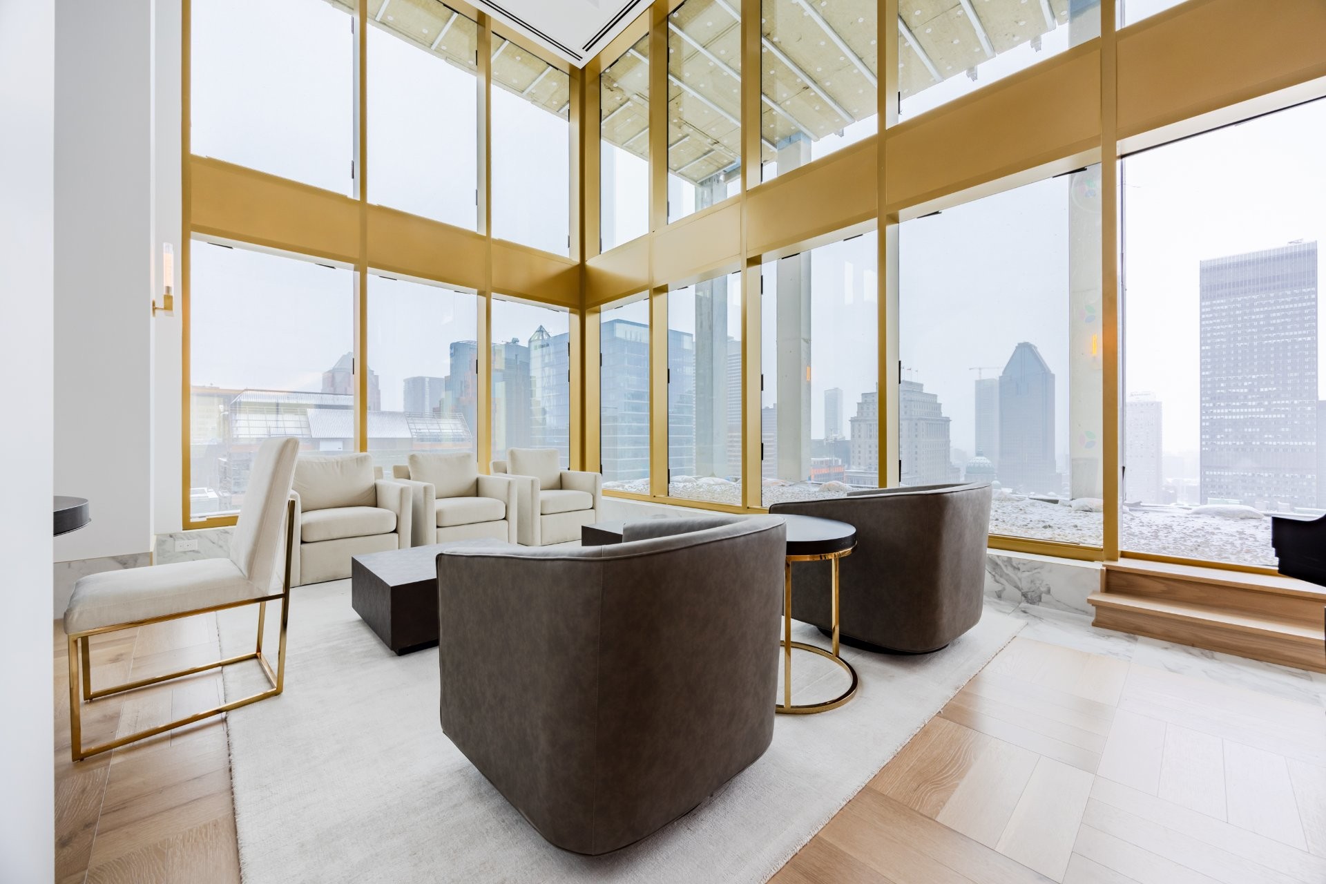 









2060


Rue Peel

, 1701,
Montréal (Ville-Marie),




QC
H3A0J1

