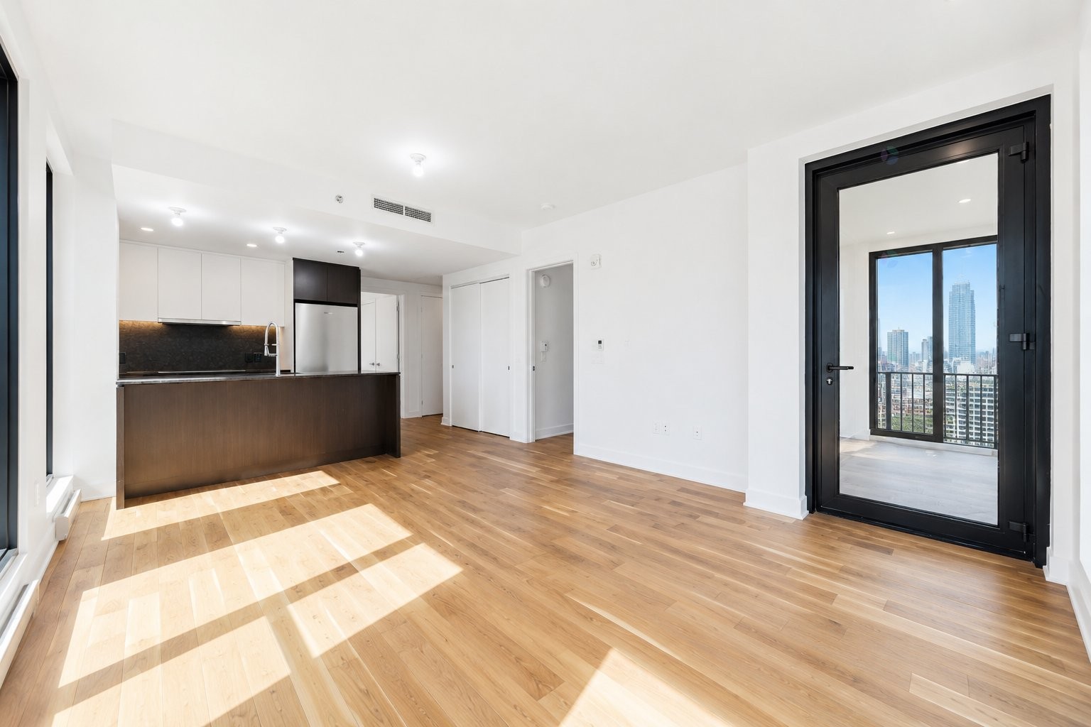 









2060


Rue Peel

, 1701,
Montréal (Ville-Marie),




QC
H3A0J1

