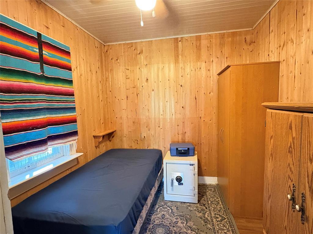 












214 Black Avenue W

,
Oakburn,




Manitoba
R0J1L0

