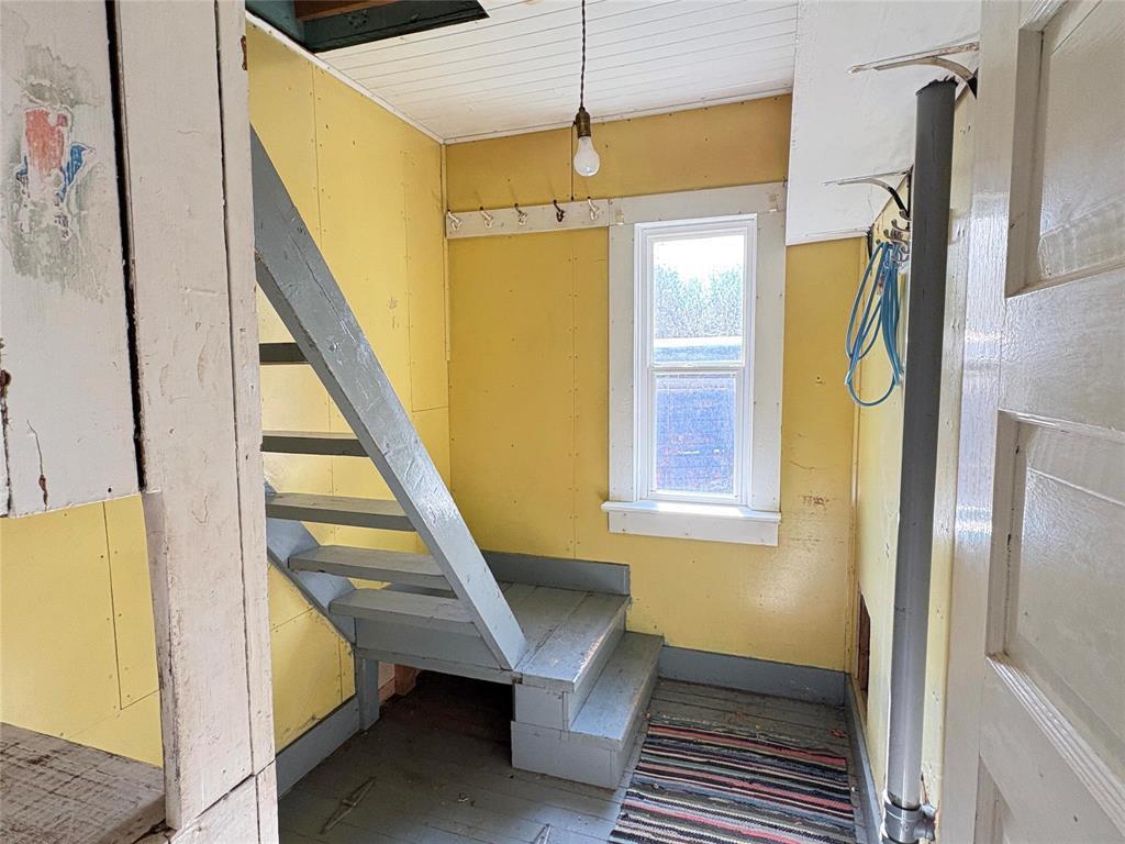 












214 Black Avenue W

,
Oakburn,




Manitoba
R0J1L0

