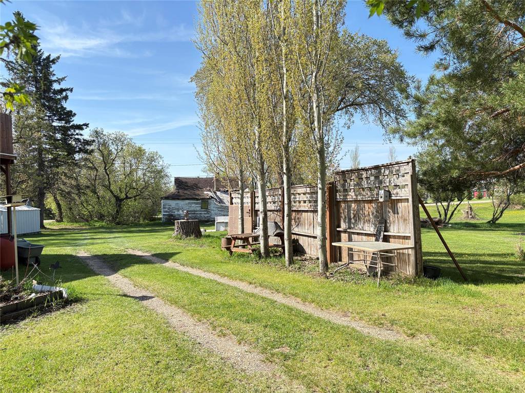












214 Black Avenue W

,
Oakburn,




Manitoba
R0J1L0

