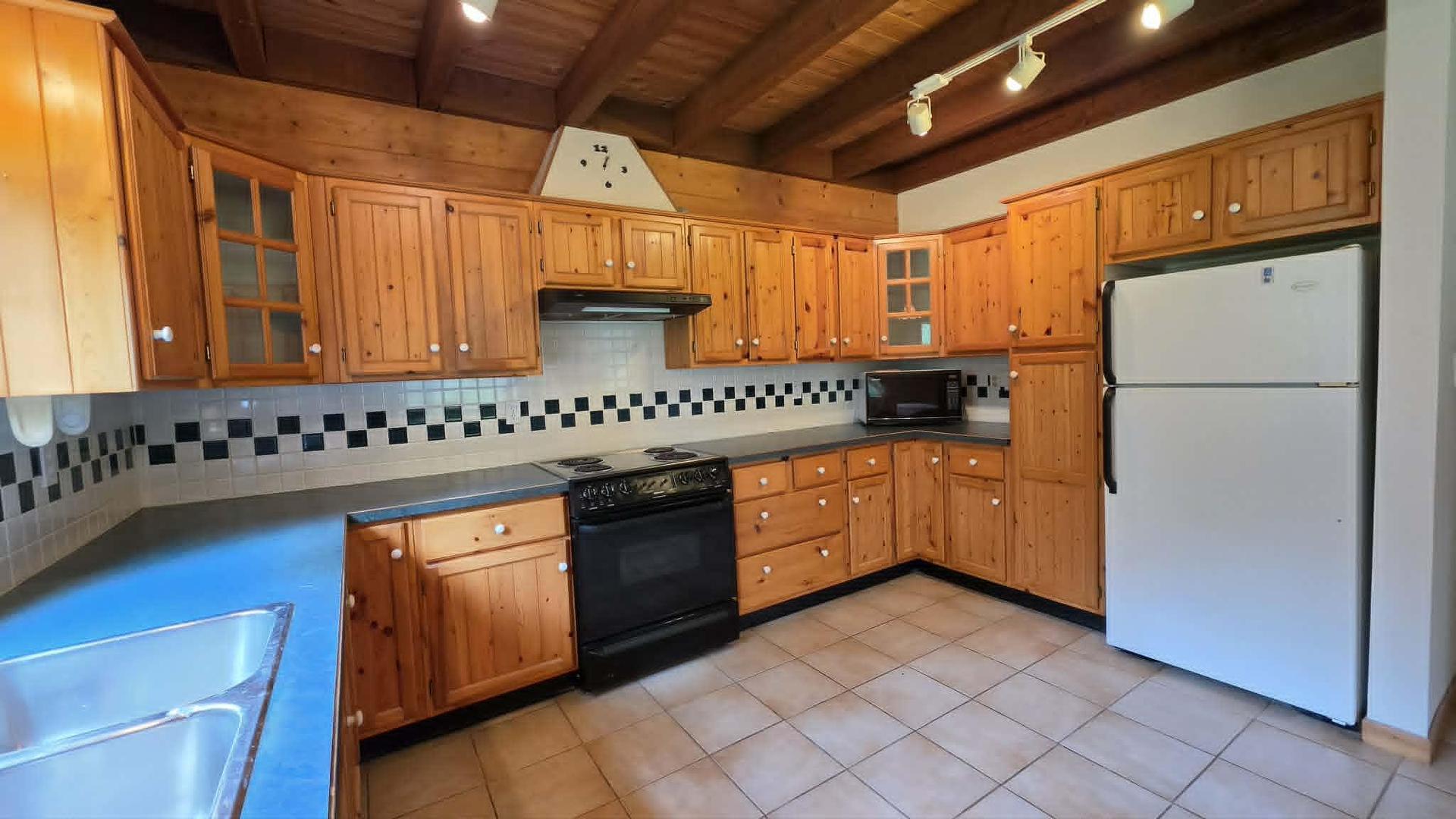 









71


Byers

Road,
Cherryville,




BC
V0E 2G1

