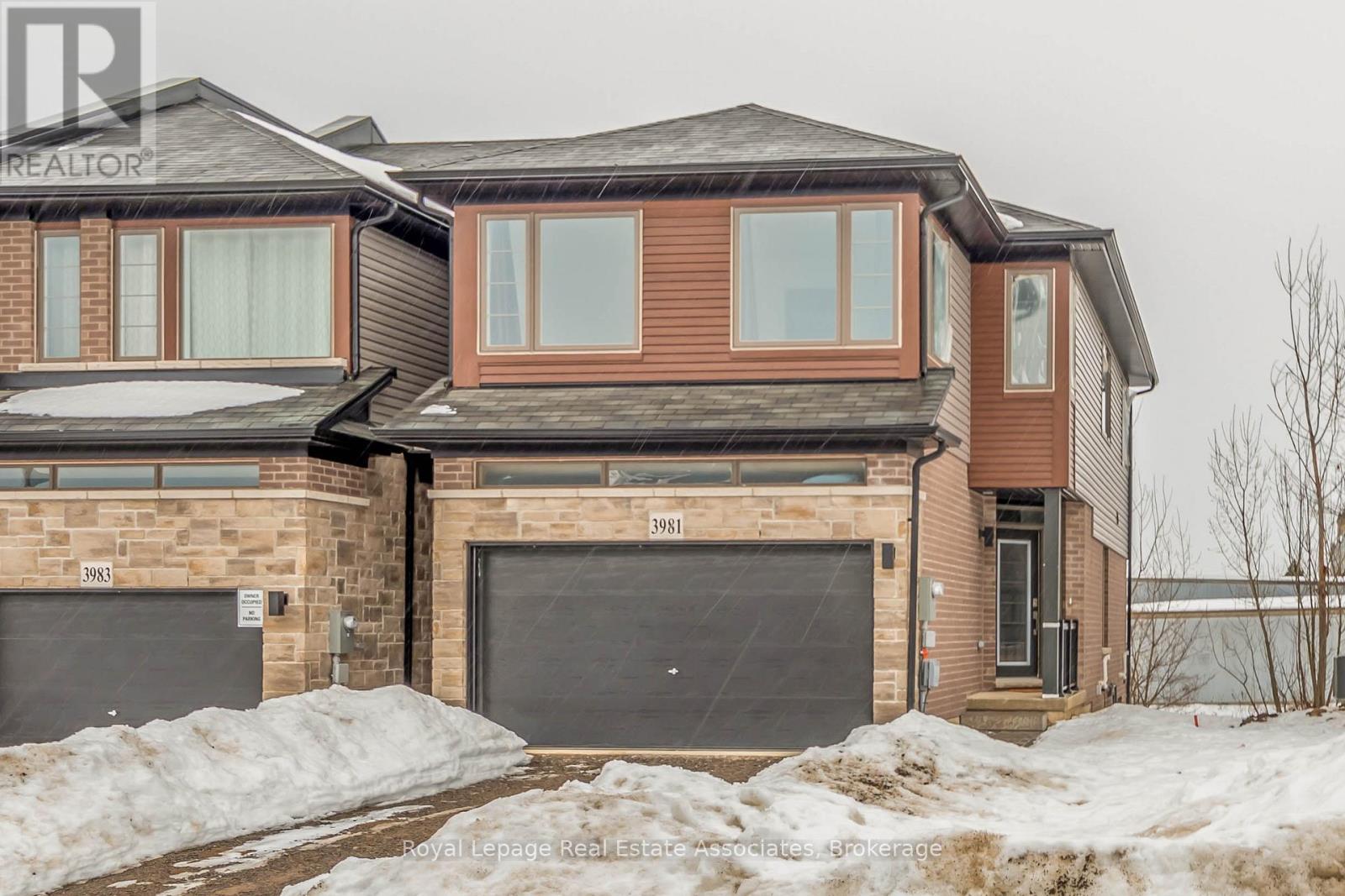 












3981 CROWN STREET

,
Lincoln,




Ontario
L0R1B4

