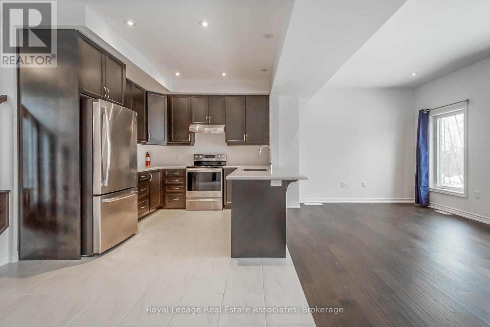 












3981 CROWN STREET

,
Lincoln,




Ontario
L0R1B4

