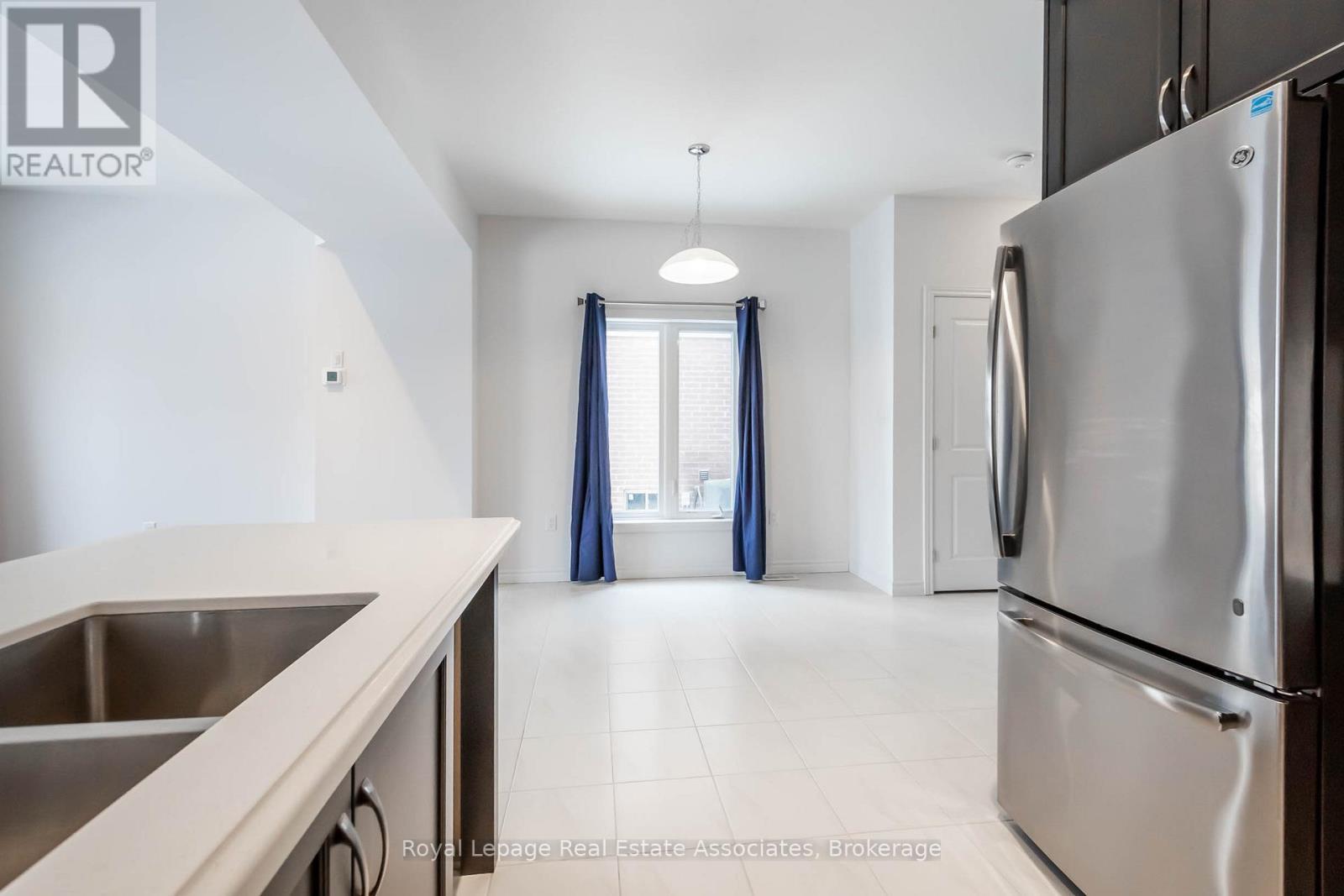 












3981 CROWN STREET

,
Lincoln,




Ontario
L0R1B4

